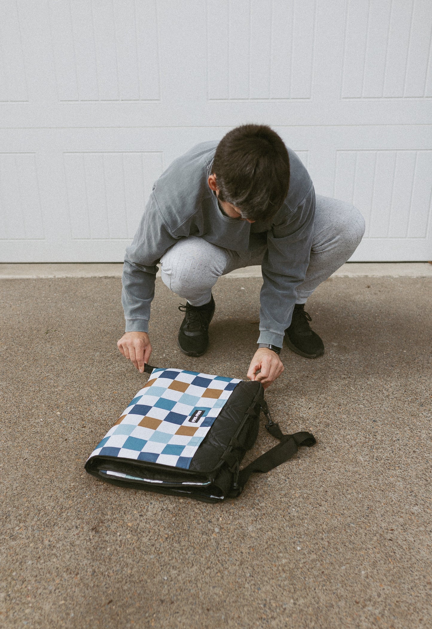 Outdoor Blanket || Blue/Brown Checkered