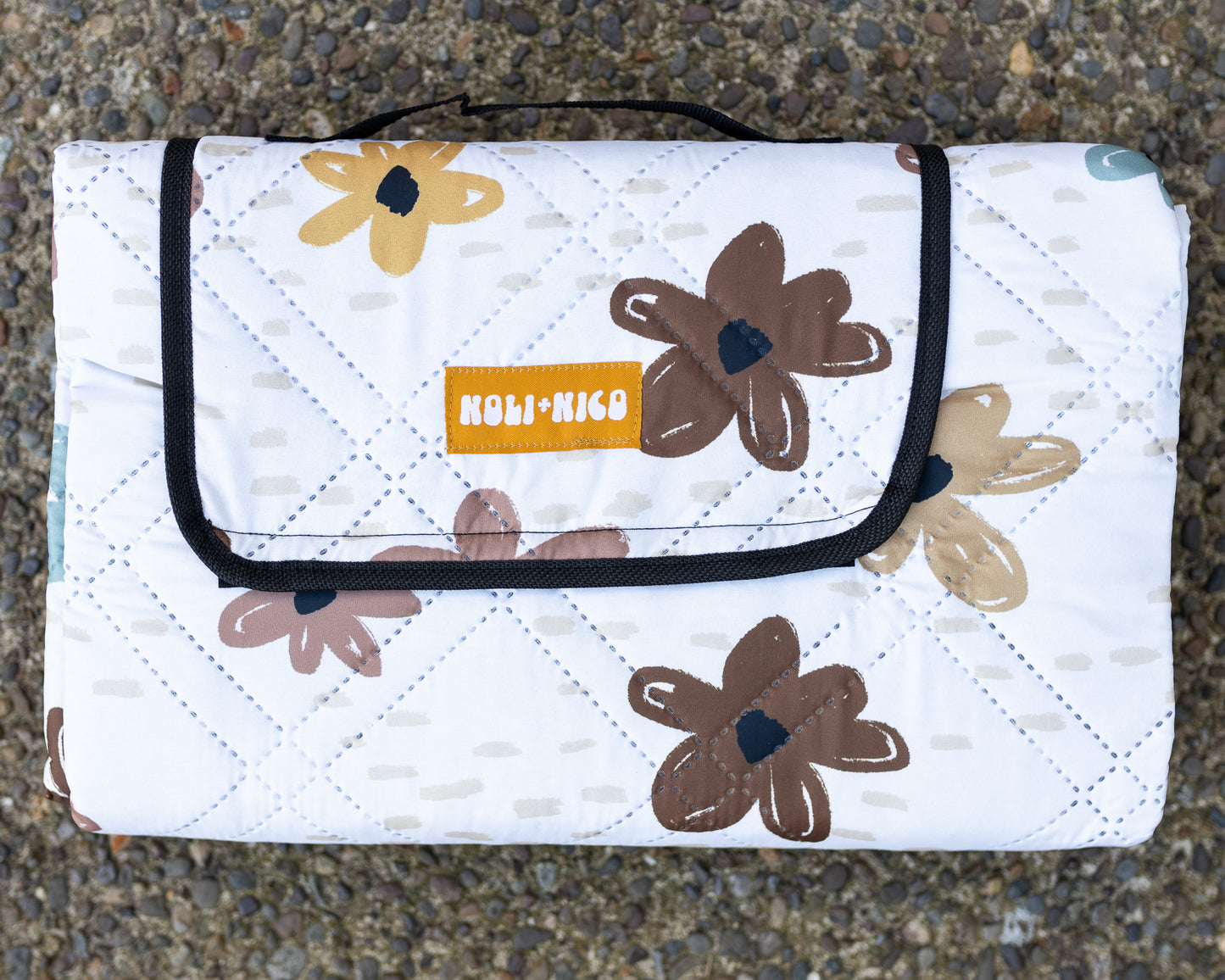Outdoor Blanket || Scandi Daisy